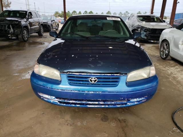 4T1BG22K7VU802202 - 1997 TOYOTA CAMRY CE BLUE photo 5