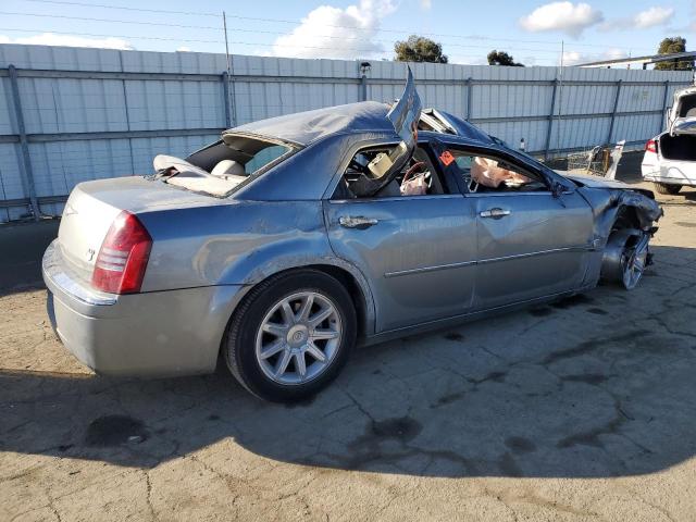 2C3LA63H86H243031 - 2006 CHRYSLER 300C GRAY photo 3