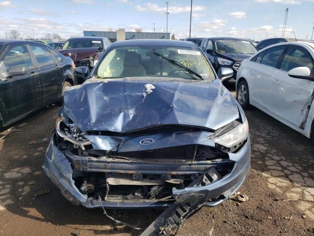 3FA6P0UU2JR259843 - 2018 FORD FUSION S HYBRID BLUE photo 5