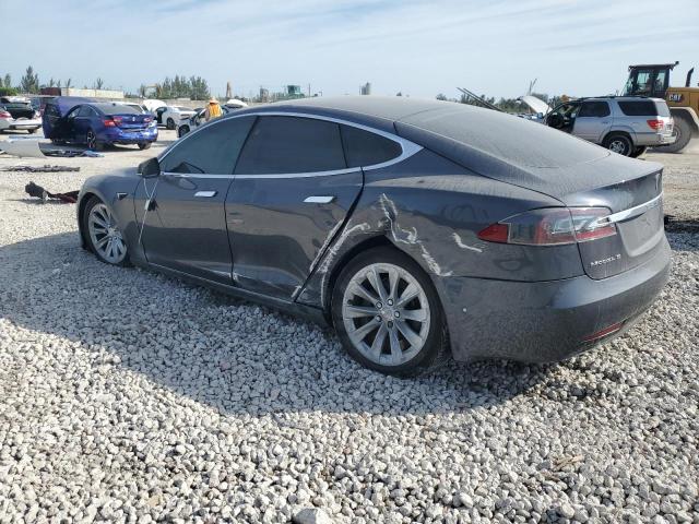 5YJSA1E24JF244484 - 2018 TESLA MODEL S GRAY photo 2