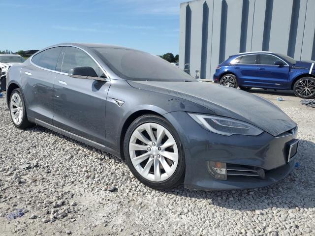 5YJSA1E24JF244484 - 2018 TESLA MODEL S GRAY photo 4