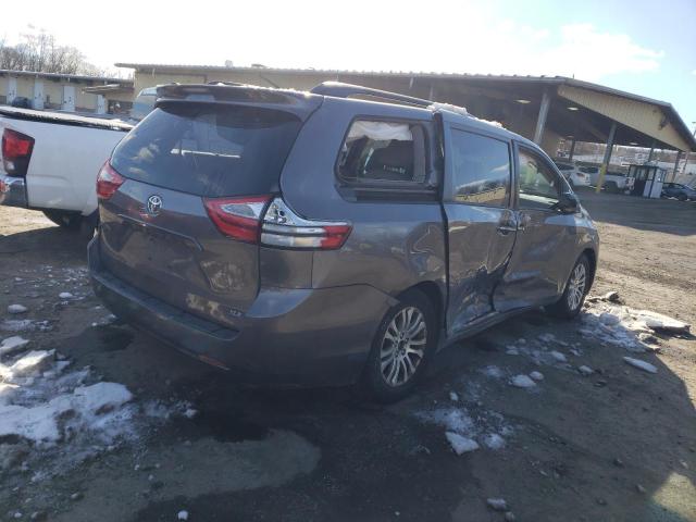 5TDYK3DC4FS626093 - 2015 TOYOTA SIENNA XLE GRAY photo 3