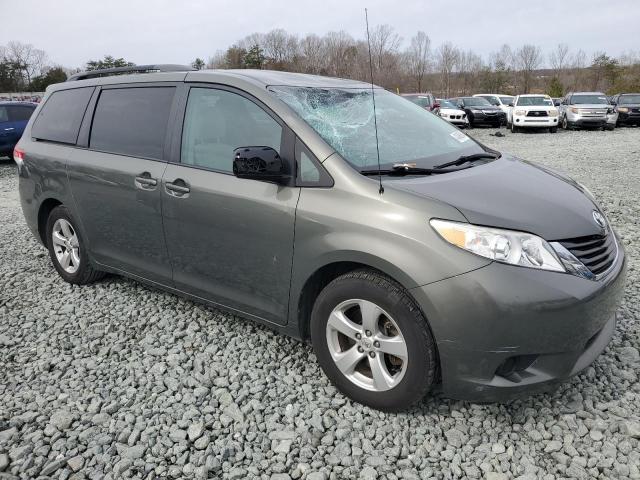 5TDKK3DC1CS233900 - 2012 TOYOTA SIENNA LE GREEN photo 4