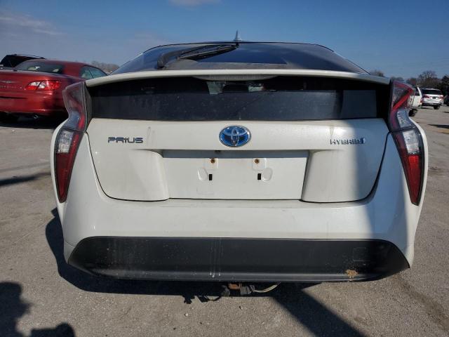 JTDKBRFU1G3010563 - 2016 TOYOTA PRIUS WHITE photo 6