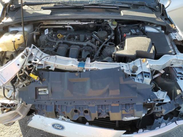 1FADP3F21GL263846 - 2016 FORD FOCUS SE SILVER photo 11