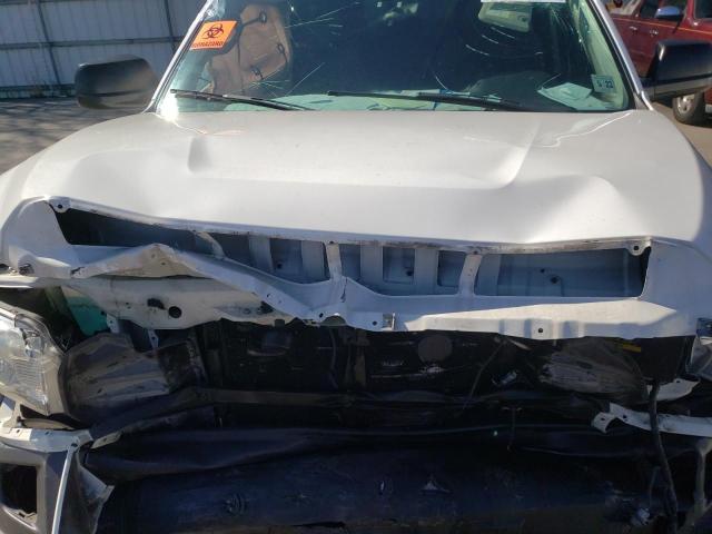 5TFRM5F19HX117314 - 2017 TOYOTA TUNDRA DOUBLE CAB SR/SR5 WHITE photo 11