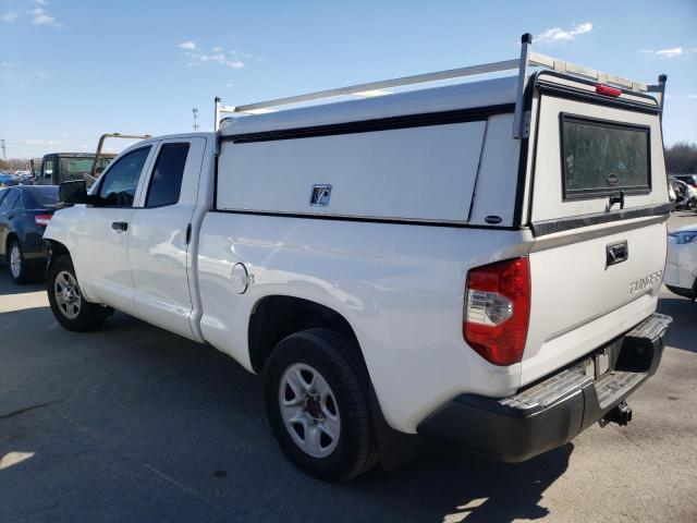 5TFRM5F19HX117314 - 2017 TOYOTA TUNDRA DOUBLE CAB SR/SR5 WHITE photo 2