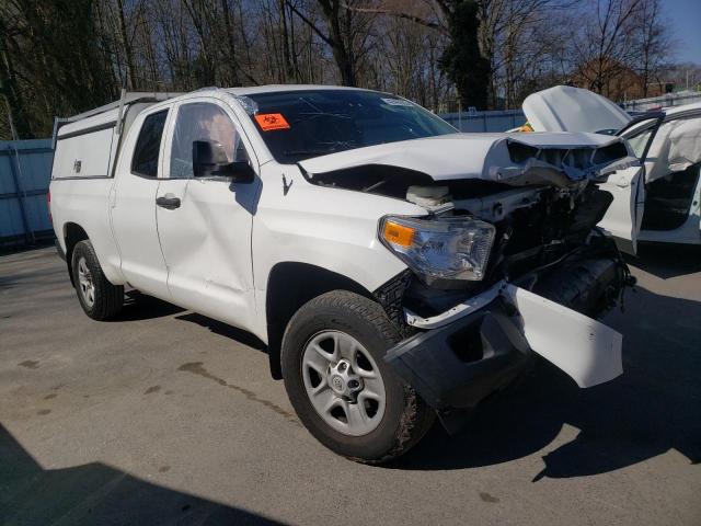 5TFRM5F19HX117314 - 2017 TOYOTA TUNDRA DOUBLE CAB SR/SR5 WHITE photo 4