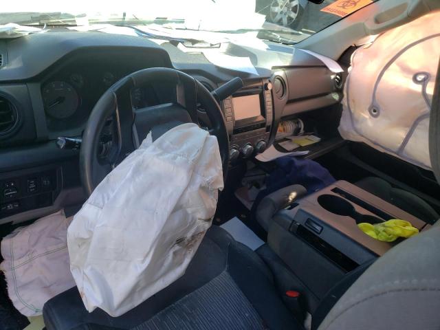 5TFRM5F19HX117314 - 2017 TOYOTA TUNDRA DOUBLE CAB SR/SR5 WHITE photo 8