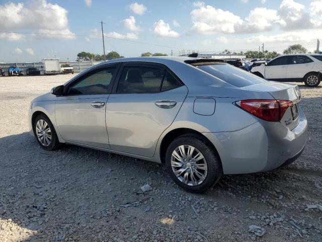 5YFBURHE5KP870594 - 2019 TOYOTA COROLLA L SILVER photo 2