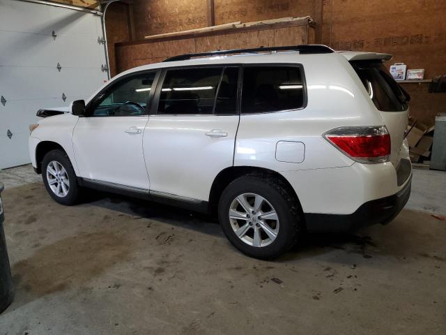5TDBK3EH7BS071067 - 2011 TOYOTA HIGHLANDER BASE Ақ фото 2