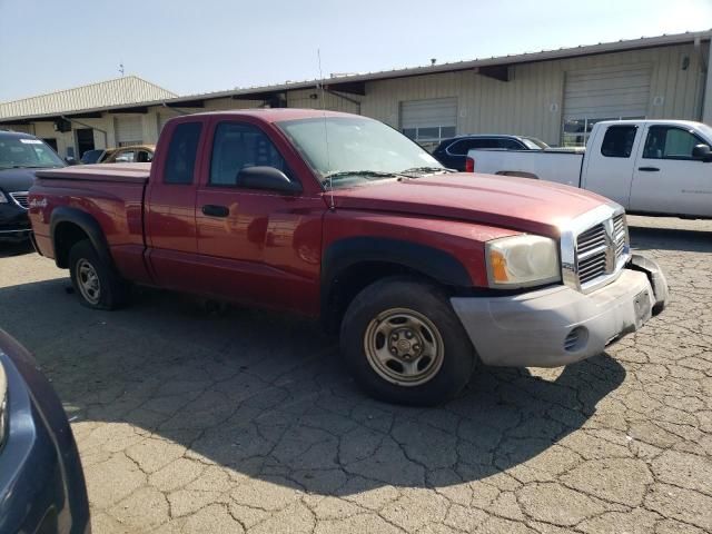 1D7HW22N06S715563 - 2006 DODGE DAKOTA ST RED photo 4