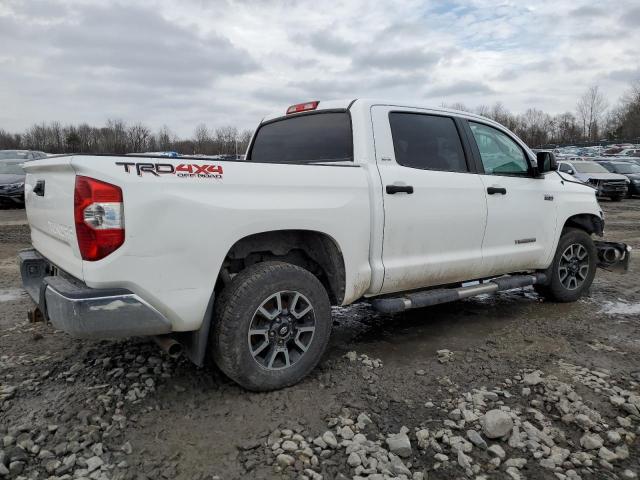 5TFDY5F17EX394733 - 2014 TOYOTA TUNDRA CREWMAX SR5 WHITE photo 3