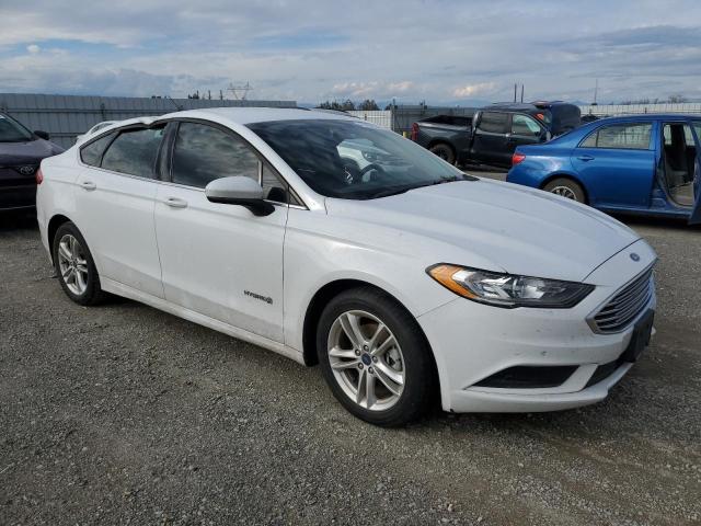 3FA6P0LU7JR260570 - 2018 FORD FUSION SE HYBRID WHITE photo 4