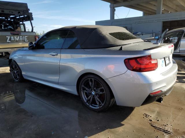 WBA2L1C30HV666718 - 2017 BMW M240I ნაცრისფერი ფოტო 2