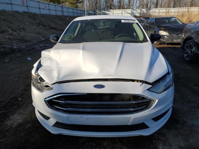 3FA6P0HD0HR170776 - 2017 FORD FUSION SE WHITE photo 5