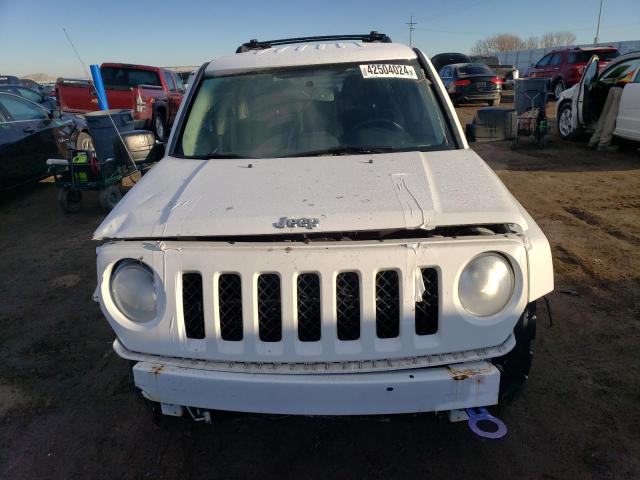 1C4NJRFB2GD596554 - 2016 JEEP PATRIOT LATITUDE WHITE photo 5