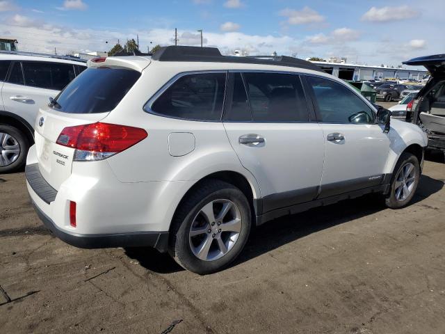 4S4BRBSC1D3274244 - 2013 SUBARU OUTBACK 2.5I LIMITED WHITE photo 3