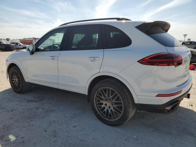 WP1AA2A21HKA82798 - 2017 PORSCHE CAYENNE WHITE photo 2