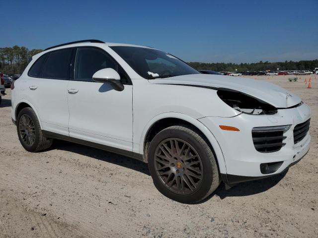 WP1AA2A21HKA82798 - 2017 PORSCHE CAYENNE WHITE photo 4