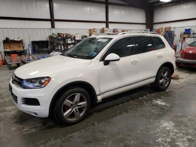 2011 VOLKSWAGEN TOUAREG V6, 