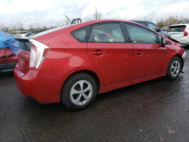 JTDKN3DU6F1978904 - 2015 TOYOTA PRIUS RED photo 3