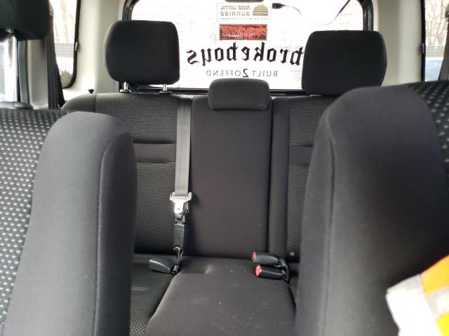 JTLKT334X64043928 - 2006 TOYOTA SCION XB Siyah fotoğraf 10