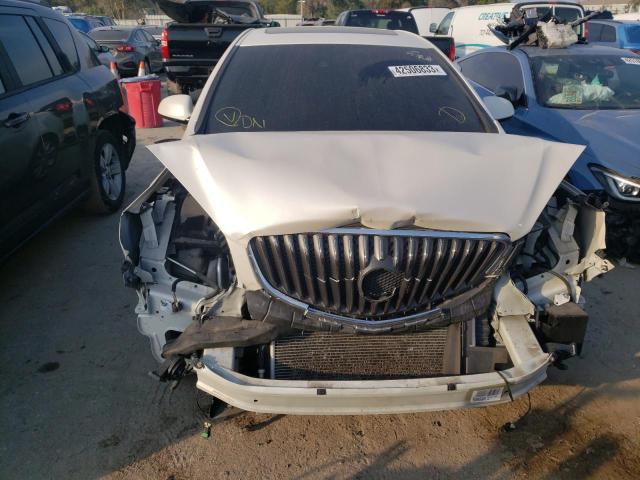 1G4PR5SK9G4100516 - 2016 BUICK VERANO CONVENIENCE WHITE photo 5