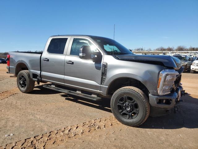 1FT8W2BNXPED08795 - 2023 FORD F250 SUPER DUTY GRAY photo 4