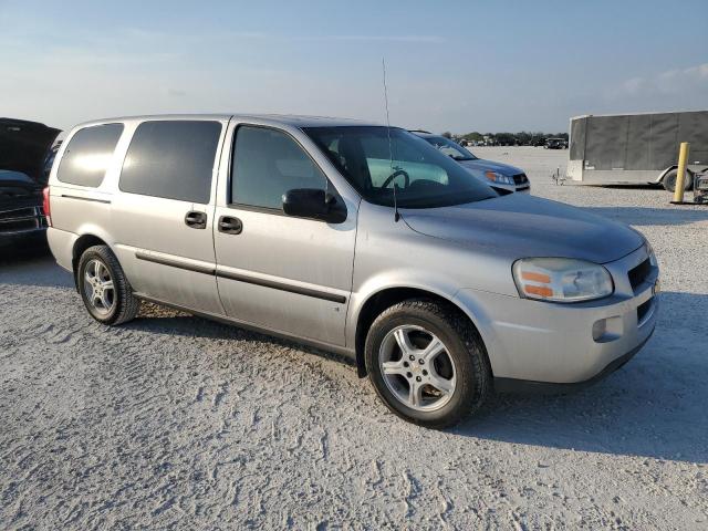 1GNDV23188D202860 - 2008 CHEVROLET UPLANDER LS 银色 照片 4