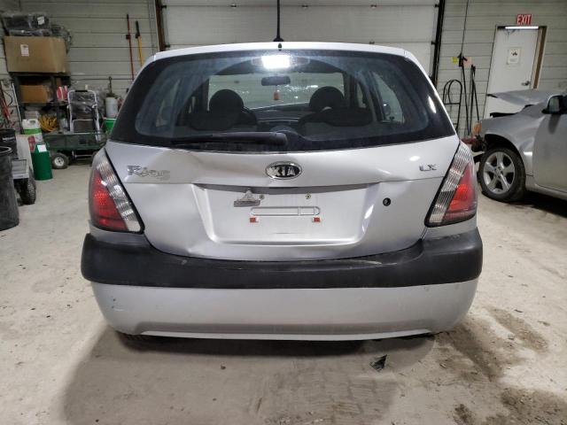 KNADE243796440128 - 2009 KIA RIO 5 SX SILVER photo 6