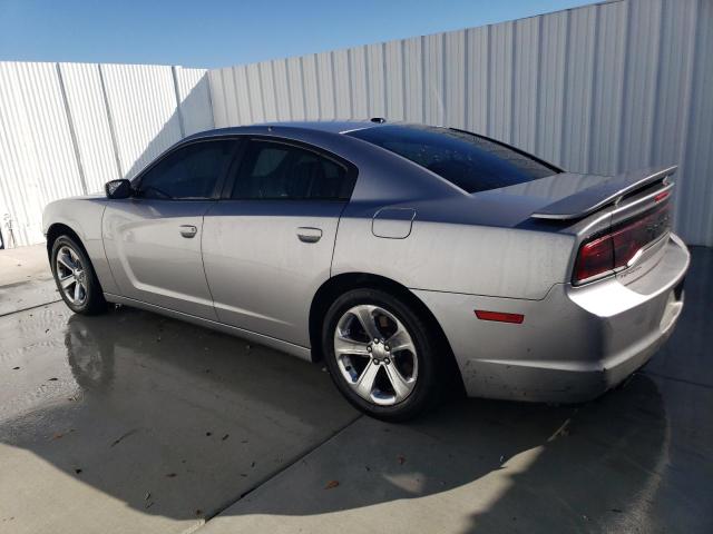 2C3CDXBG2DH678131 - 2013 DODGE CHARGER SE SILVER photo 2