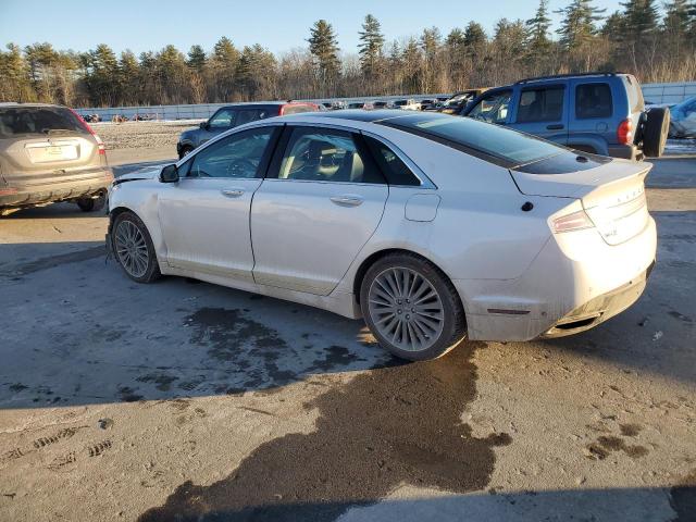 3LN6L2J96DR813032 - 2013 LINCOLN MKZ WHITE photo 2