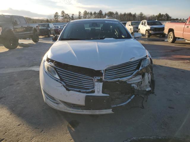 3LN6L2J96DR813032 - 2013 LINCOLN MKZ WHITE photo 5
