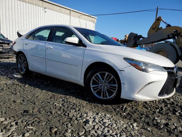 4T1BF1FK7GU189203 - 2016 TOYOTA CAMRY LE WHITE photo 4