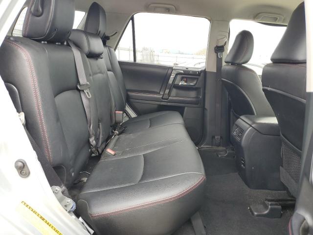 JTEBU5JR7H5438368 - 2017 TOYOTA 4RUNNER SR5/SR5 PREMIUM 灰色 照片 11