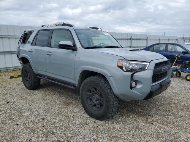 JTEBU5JR7H5438368 - 2017 TOYOTA 4RUNNER SR5/SR5 PREMIUM 灰色 照片 4