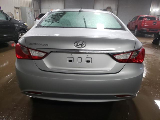 5NPEB4ACXDH713710 - 2013 HYUNDAI SONATA GLS SILVER photo 6