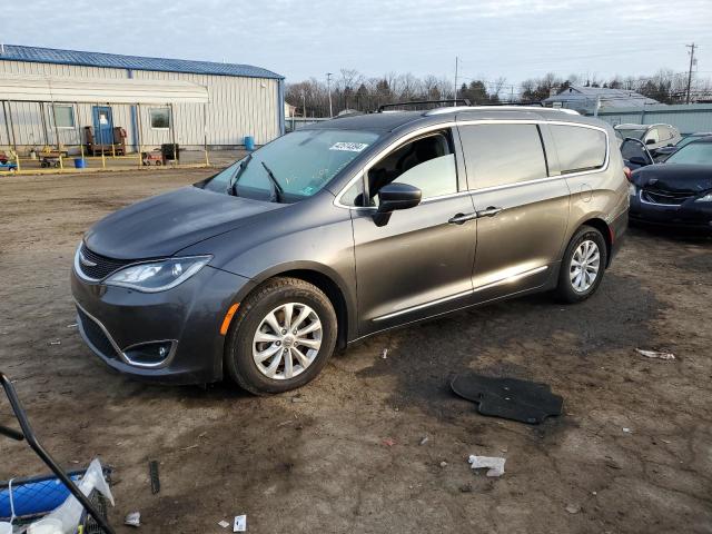 2C4RC1BG0JR316925 - 2018 CHRYSLER PACIFICA TOURING L GRAY photo 1