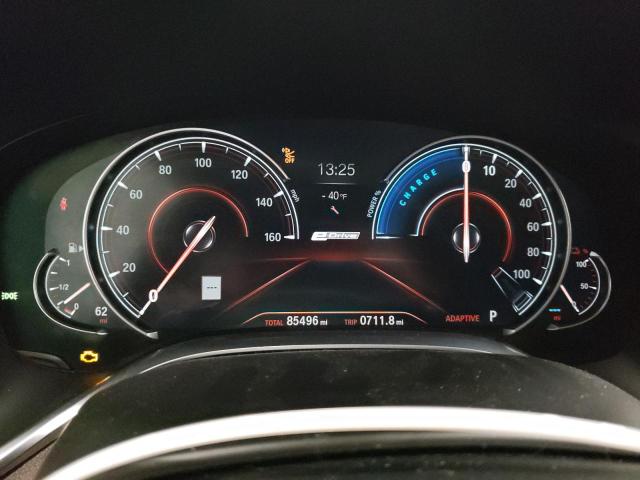 WBA7J2C58HG497555 - 2017 BMW 740 XE SILVER photo 9