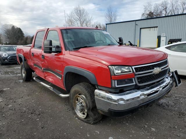 1GCHK23U56F175535 - 2006 CHEVROLET SILVERADO K2500 HEAVY DUTY RED photo 4