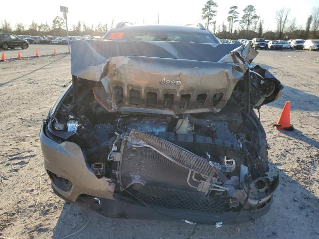 1C4PJLCB4KD114797 - 2019 JEEP CHEROKEE LATITUDE TAN photo 5