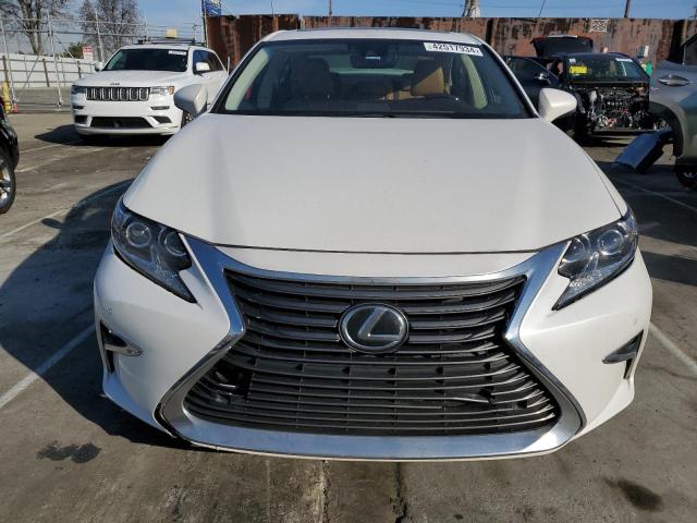 JTHBK1GG1G2241557 - 2016 LEXUS ES 350 WHITE photo 5