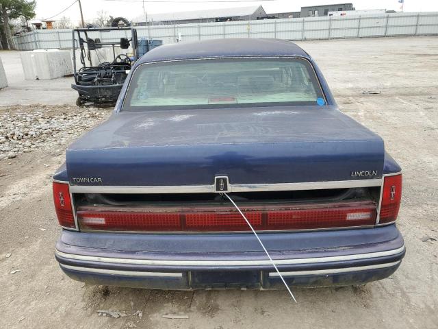 1LNLM82W4RY779236 - 1994 LINCOLN TOWN CAR SIGNATURE BLUE photo 6