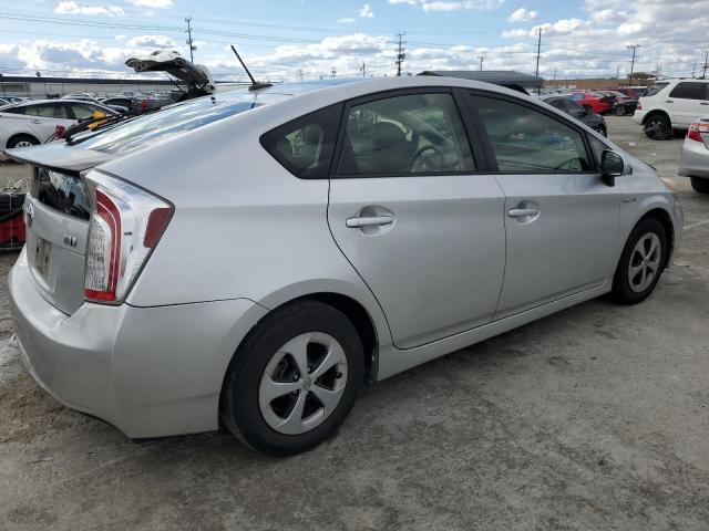 JTDKN3DU2D5620320 - 2013 TOYOTA PRIUS SILVER photo 3