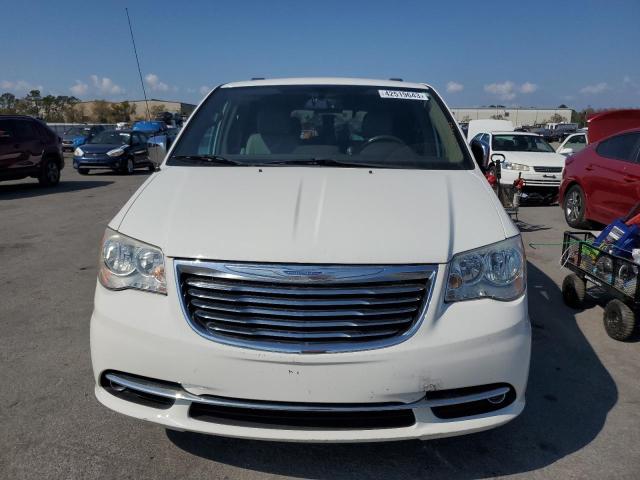 2A4RR8DGXBR783995 - 2011 CHRYSLER TOWN & COU TOURING L WHITE photo 5