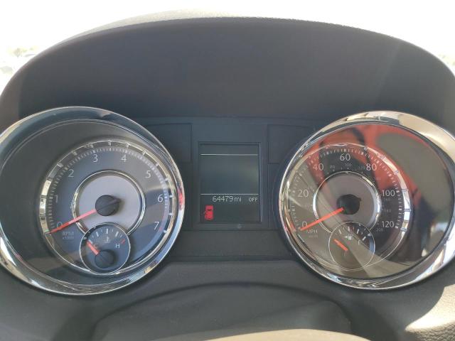 2A4RR8DGXBR783995 - 2011 CHRYSLER TOWN & COU TOURING L WHITE photo 9