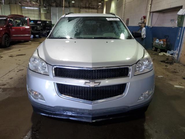 1GNKREED3BJ286275 - 2011 CHEVROLET TRAVERSE LS SILVER photo 5