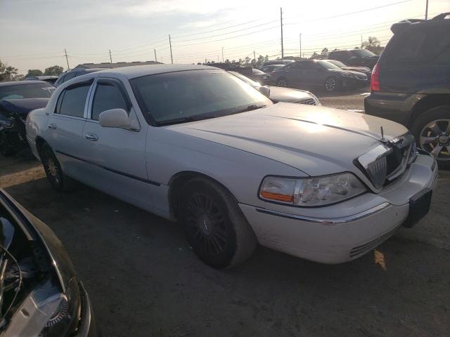 1LNHM82V66Y651153 - 2006 LINCOLN TOWN CAR SIGNATURE LIMITED WHITE photo 4