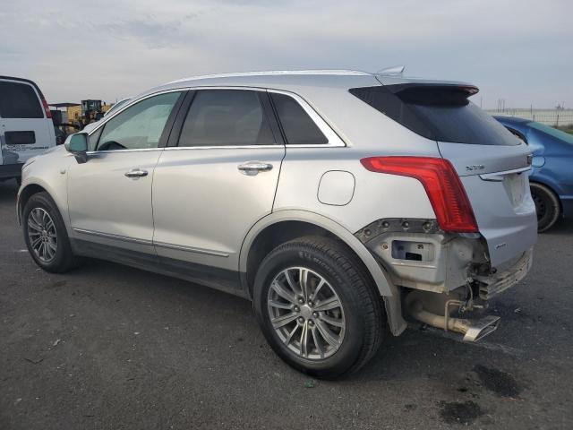 1GYKNDRS5KZ283770 - 2019 CADILLAC XT5 LUXURY SILVER photo 2